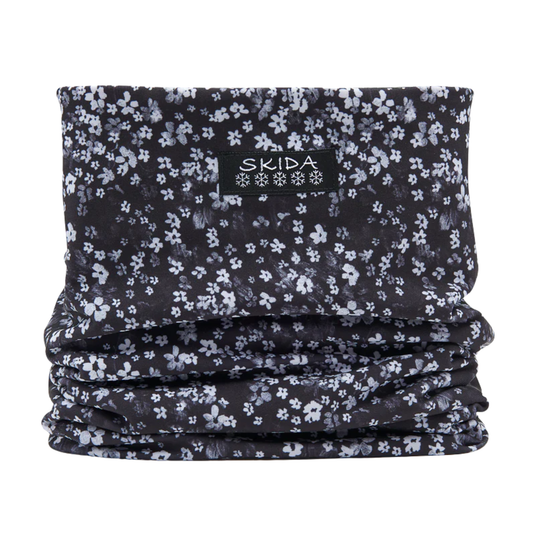 Skida Alpine Fleece Neckwarmer - Daisy Jones black and white flower print on white background