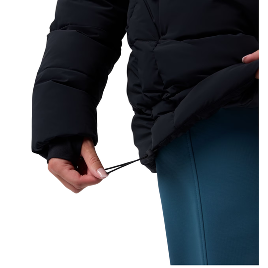Woman wearing Columbia Women's Amaze Puff Mid Hooded Jacket - Black on white background. close up of the bungee being synced 