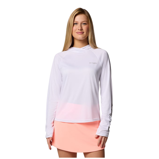 woman wearing Columbia Women's PFG Tidal Tee II Hoodie - White on white background