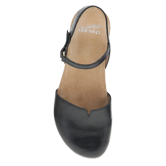 A single black leather shoe shown from a top-down view, featuring a rounded toe, a thin ankle strap, and a tan insole with the brand name 'darsho' printed in white.