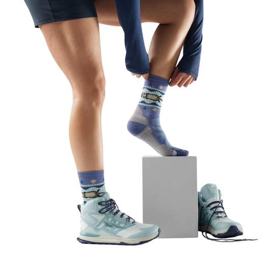 Smartwool Women's Hike Light Cushion Otter Float Crew Socks - Nightfall Blue
