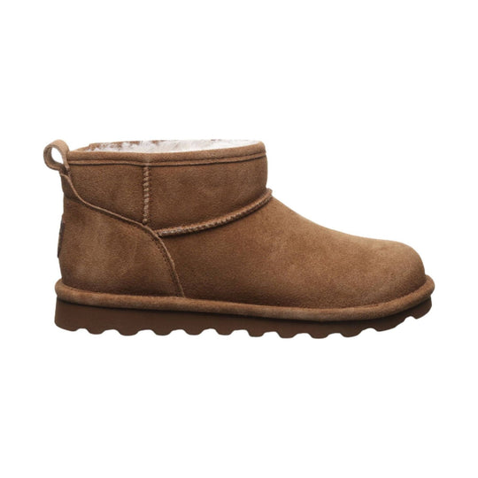 Brown suede ankle boot with shearling lining and a pull loop