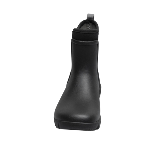 Black Chelsea rain boot with pull tab and smooth rubber exterior