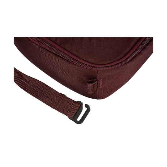 Maroon zippered lunch cooler with a shoulder strap