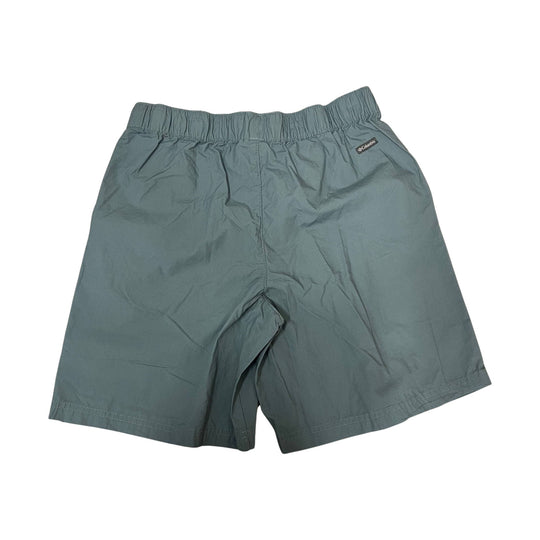 Gray boys' athletic shorts with an elastic waistband and Columbia logo tag
