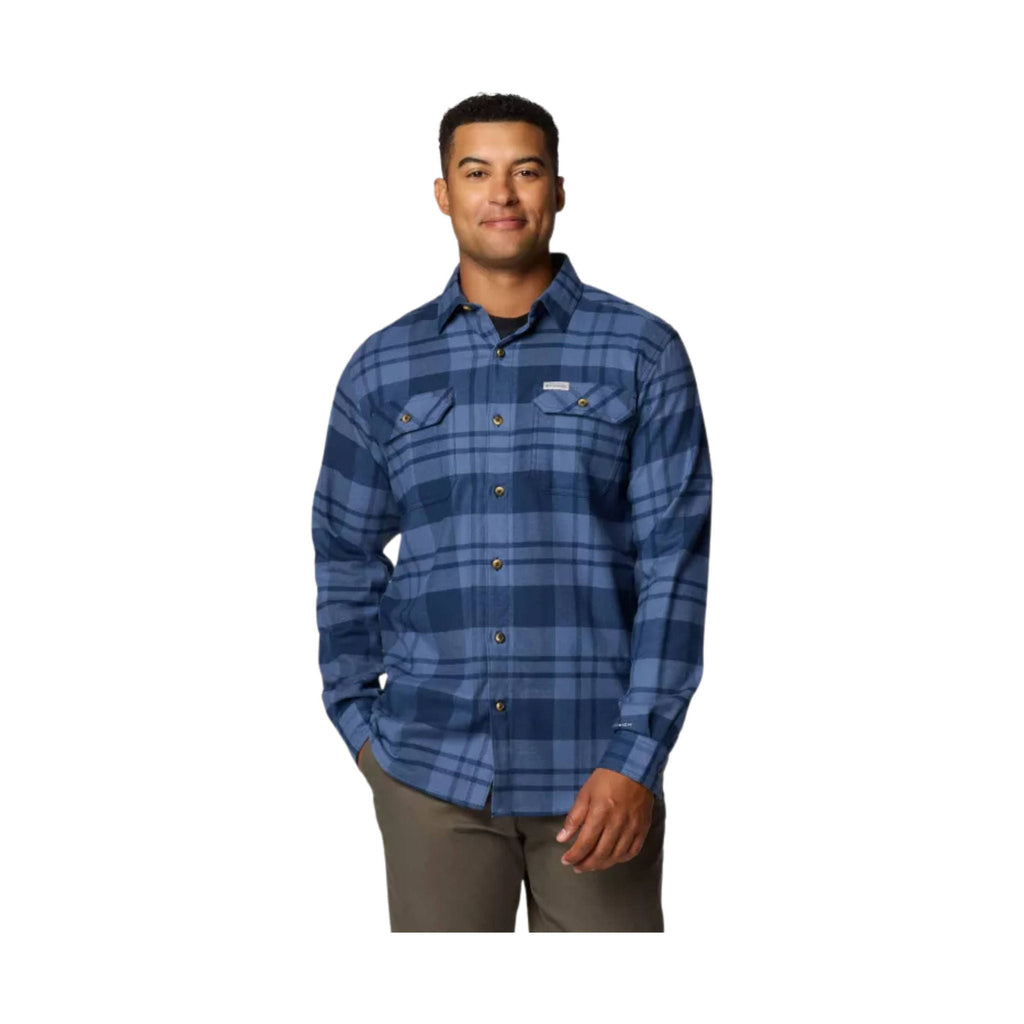 Columbia Men's Flare Gun Stretch Flannel Shirt - Collegiate Navy River Crossing Plaid - Lenny's Shoe & Apparel