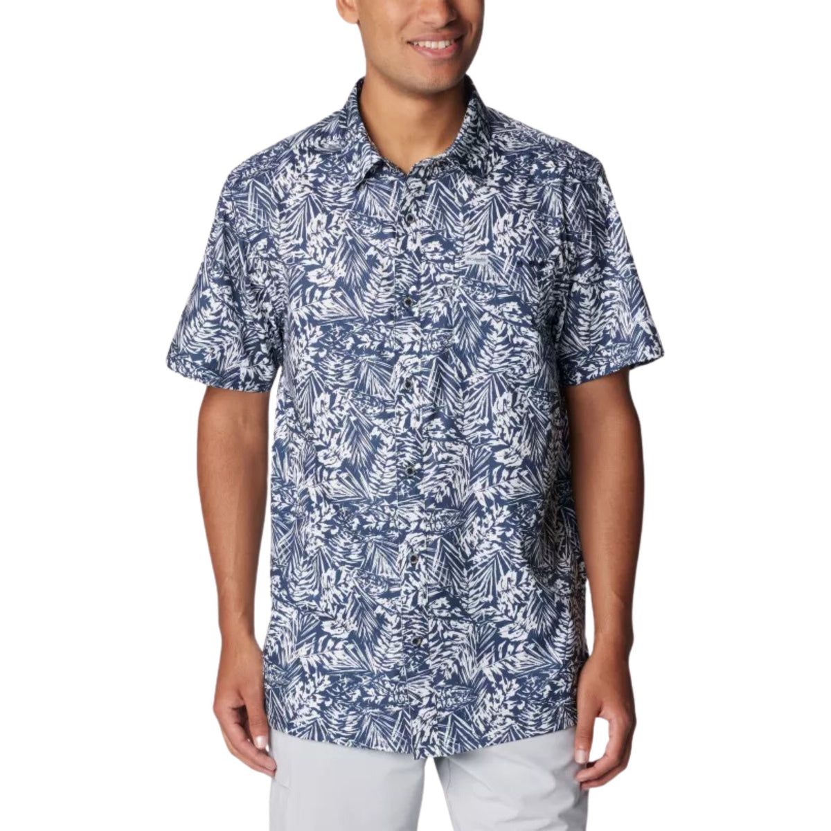 Columbia Men's Super Slack Tide Camp Shirt - Collegiate Navy Tunado To ...