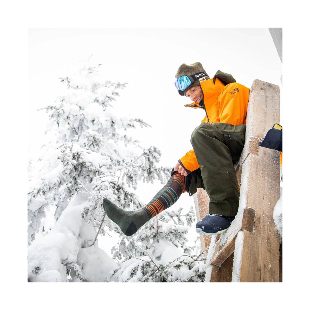Darn Tough Vermont Men's Backwoods Over The Calf Lightweight Ski and Snowboard Sock - Forest - Lenny's Shoe & Apparel