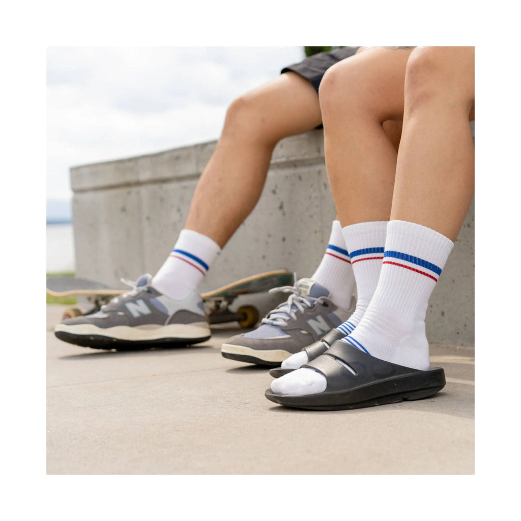 Darn Tough Vermont Men's Element Micro Crew Lightweight Running Sock - White - Lenny's Shoe & Apparel