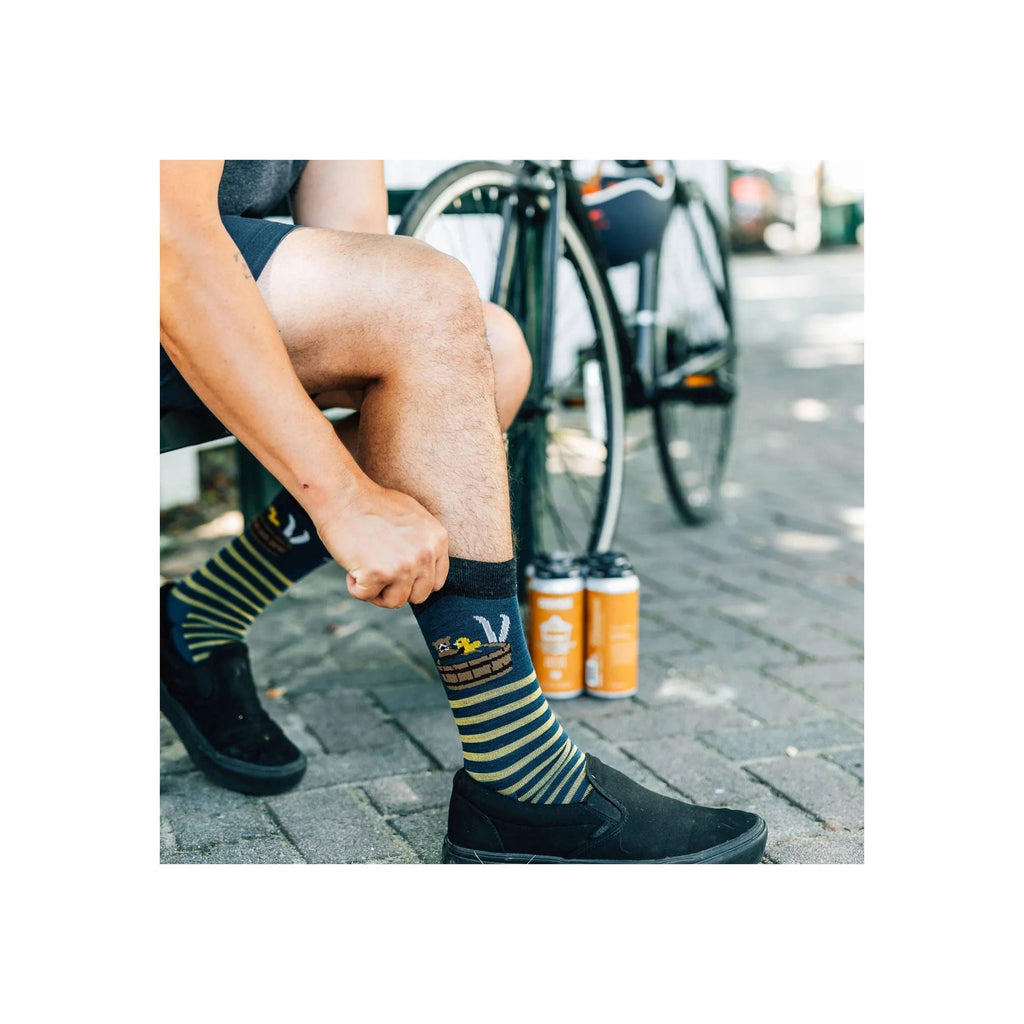 Darn Tough Vermont Men's Wild Life Crew Lightweight Lifestyle Sock - Dark Teal - Lenny's Shoe & Apparel