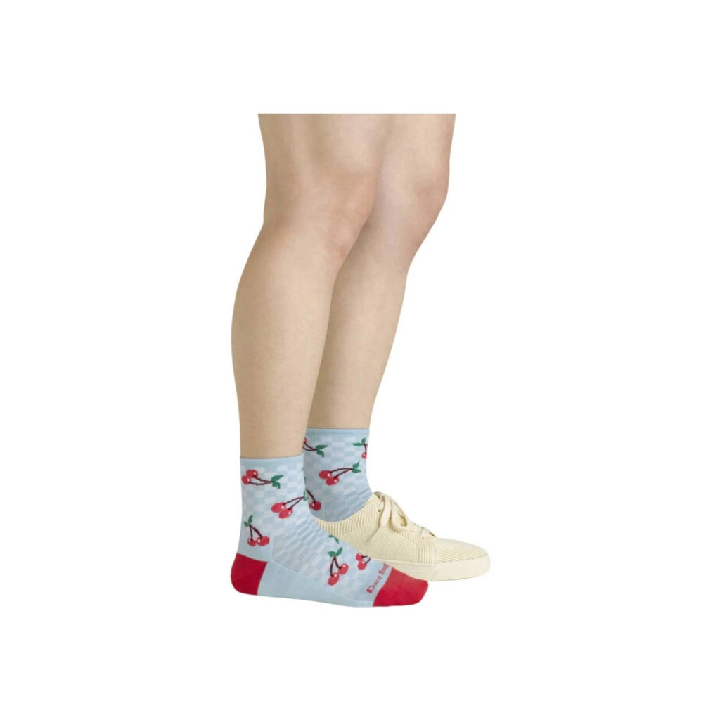 Darn Tough Vermont Women's Fruit Stand Shorty Lightweight Lifestyle Sock - Glacier - Lenny's Shoe & Apparel