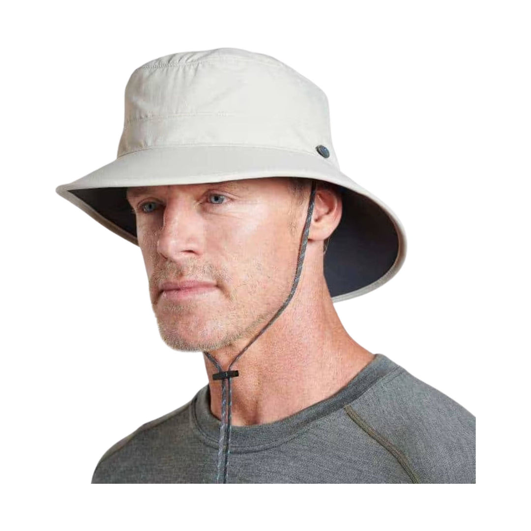 Light gray wide-brim sun hat with chin cord, worn by a model