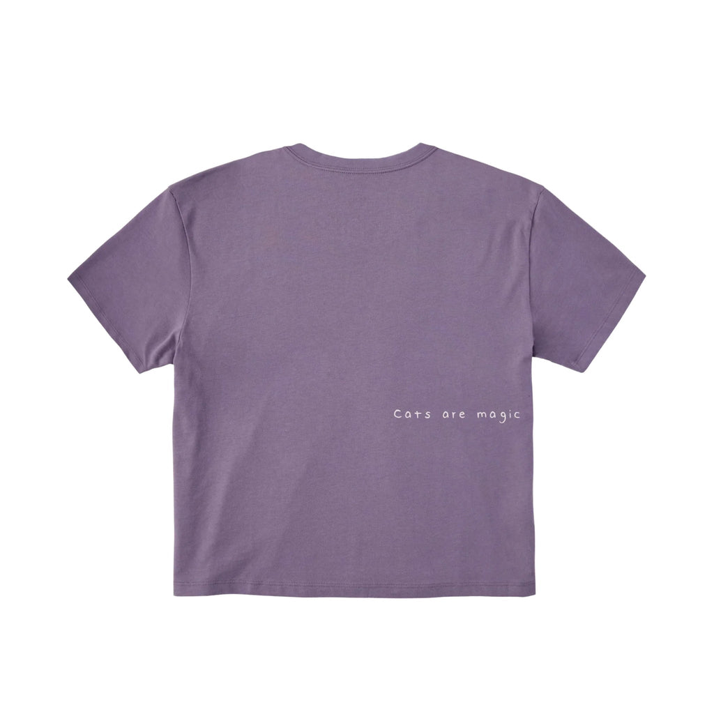 Life Is Good Women's Bert's Smile Cat Short Sleeve Crusher Boxy Tee - Dusk Purple - Lenny's Shoe & Apparel
