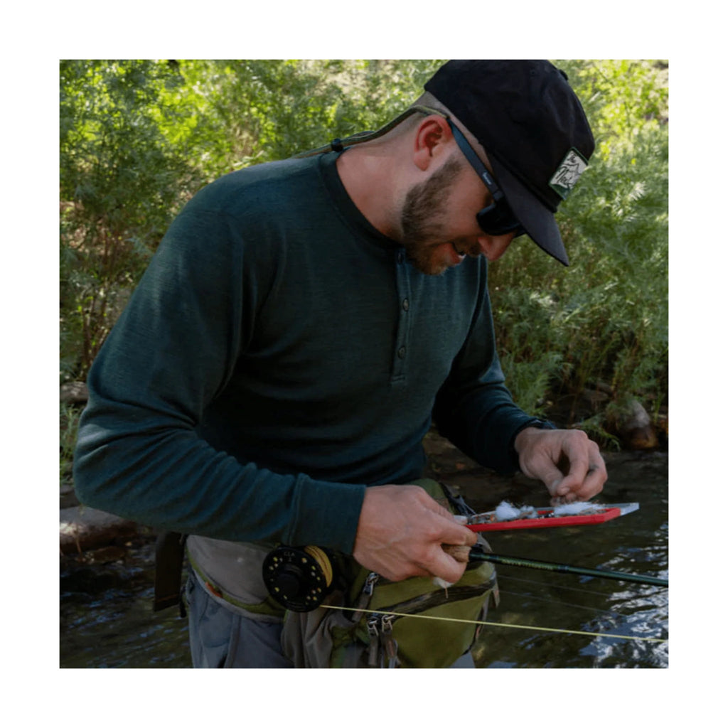 Minus 33 Men's Midweight Long Sleeve Henley - Forest Green - Lenny's Shoe & Apparel