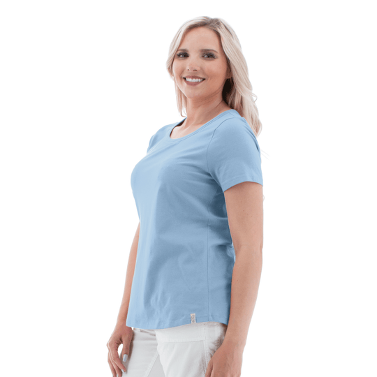 Light blue short-sleeve crewneck T-shirt worn with white pants