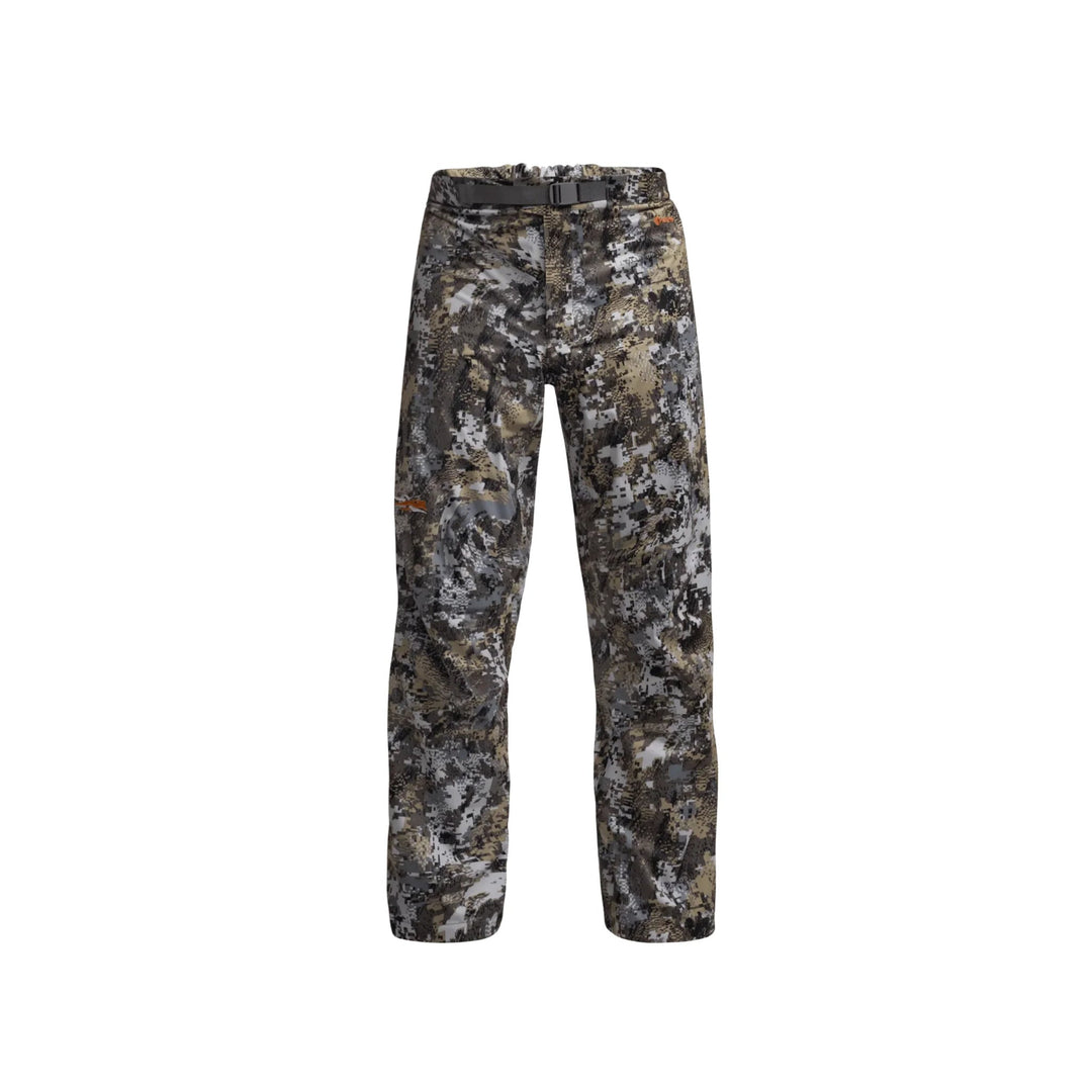 Camouflage waterproof pants with an adjustable belt and tapered legs