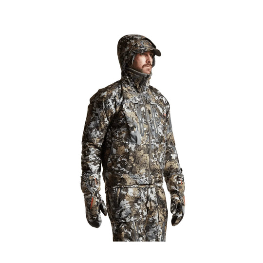 Camouflage insulated hooded jacket with matching pants and gloves