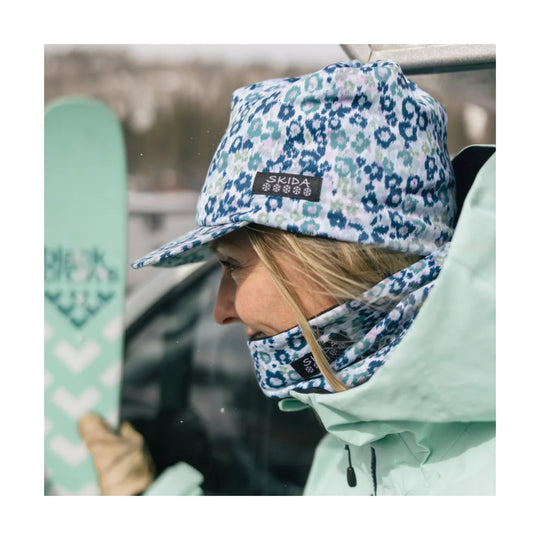 Patterned fleece neck warmer with matching cap and SKIDA patch