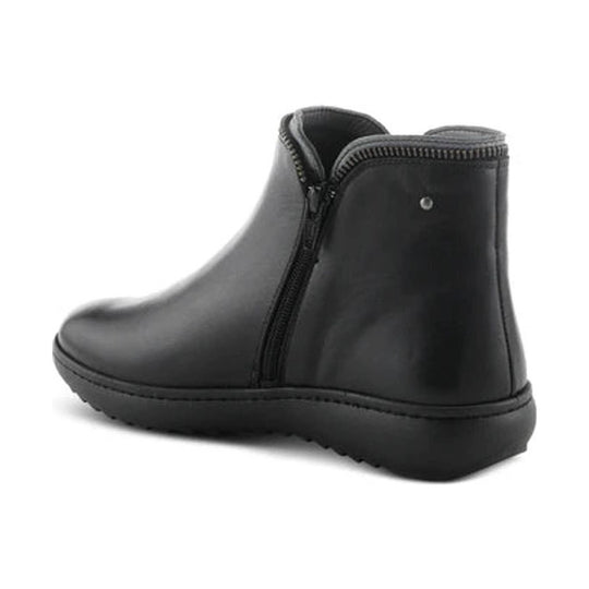 Black ankle boot with side zipper and rounded toe