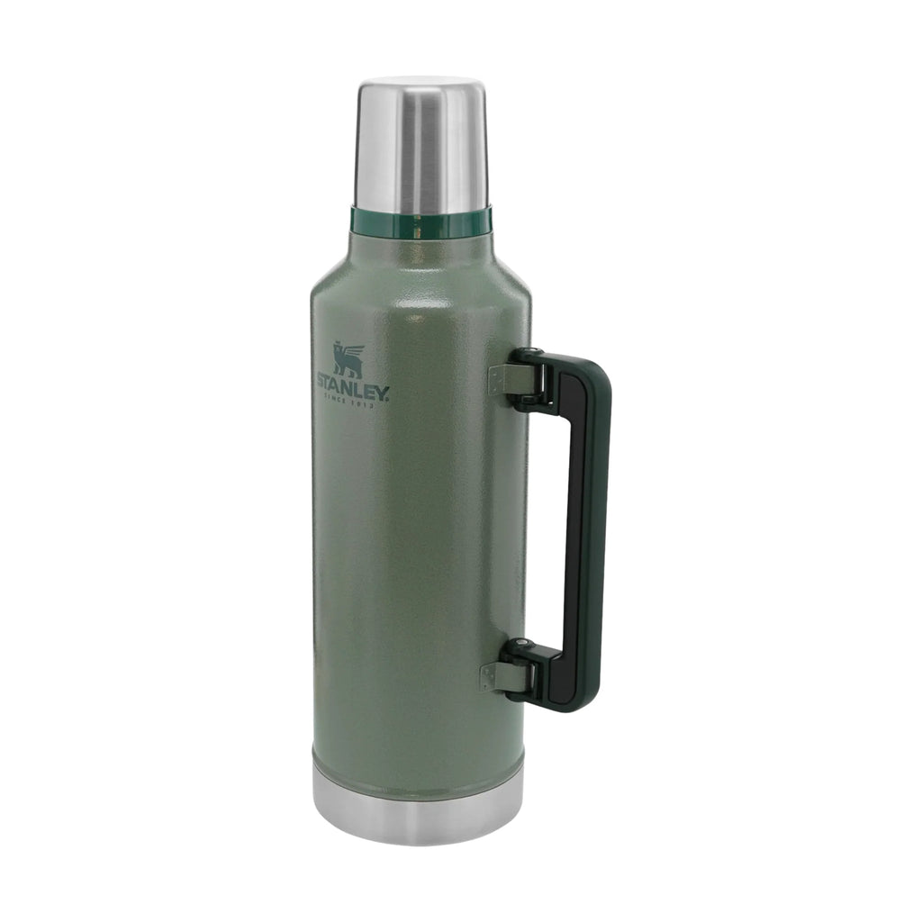 Stanley Classic Legendary Bottle 2.5QT - Hammertone Green - Lenny's Shoe & Apparel