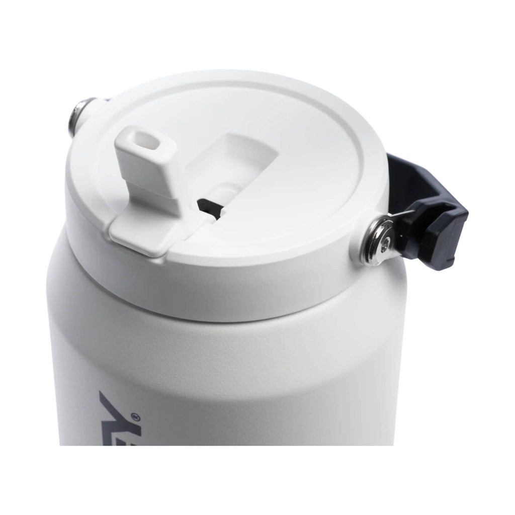 Stanley Iceflow Flip Straw Jug - Chalk - Lenny's Shoe & Apparel