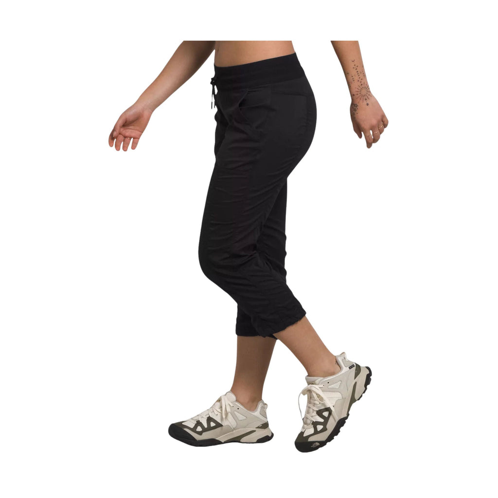 The North Face Women's Aphrodite 2.0 Capri - TNF Black - Lenny's Shoe & Apparel