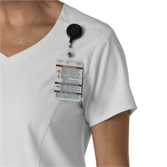 Wink Women's 2 Pocket V Neck Scrub Top - White - Lenny's Shoe & Apparel