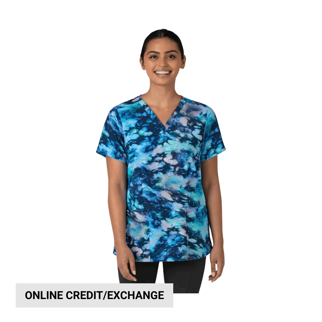 Wink Women's Fitted 3 Pocket V Neck Print Scrub Top - Dancing Dream - Lenny's Shoe & Apparel