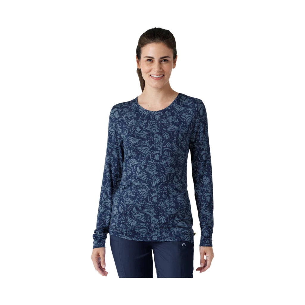 Wonder Wink Women's All Over Print Silky Scrub Tee - Sky Flutter Navy - Lenny's Shoe & Apparel