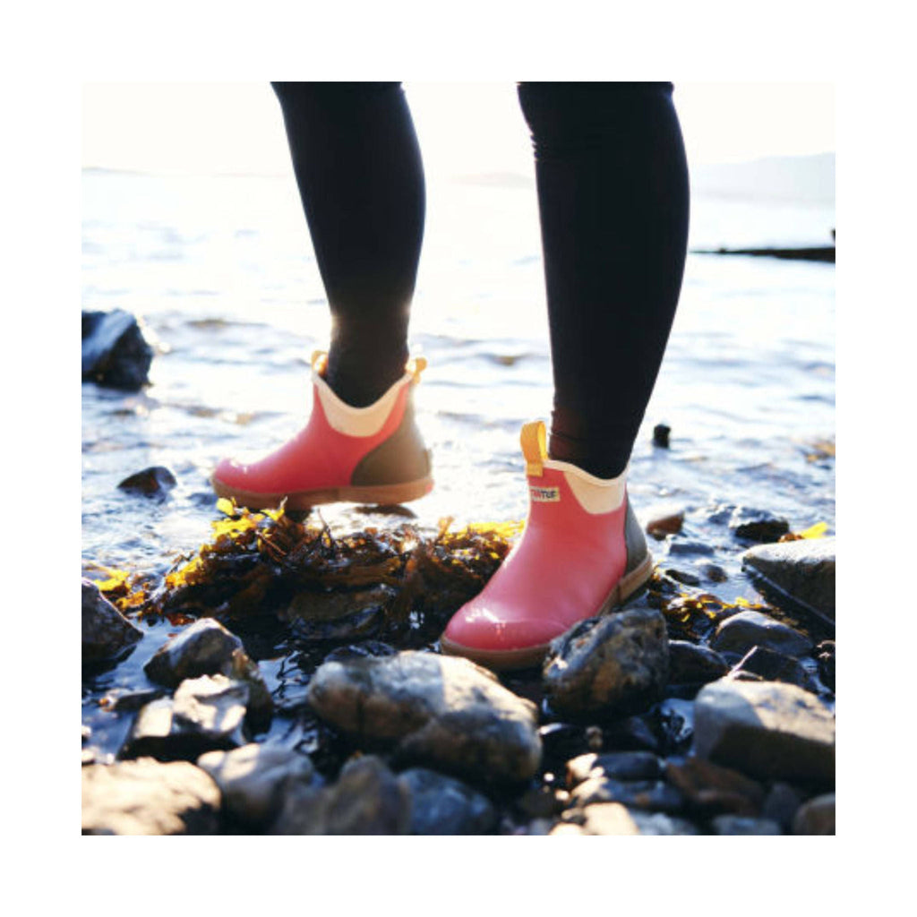 Xtratuf Women's Salmon Sisters 6 Inch Ankle Deck Boot - Vintage Coral - ONLINE STORE CREDIT/EXCHANGE ONLY - Lenny's Shoe & Apparel