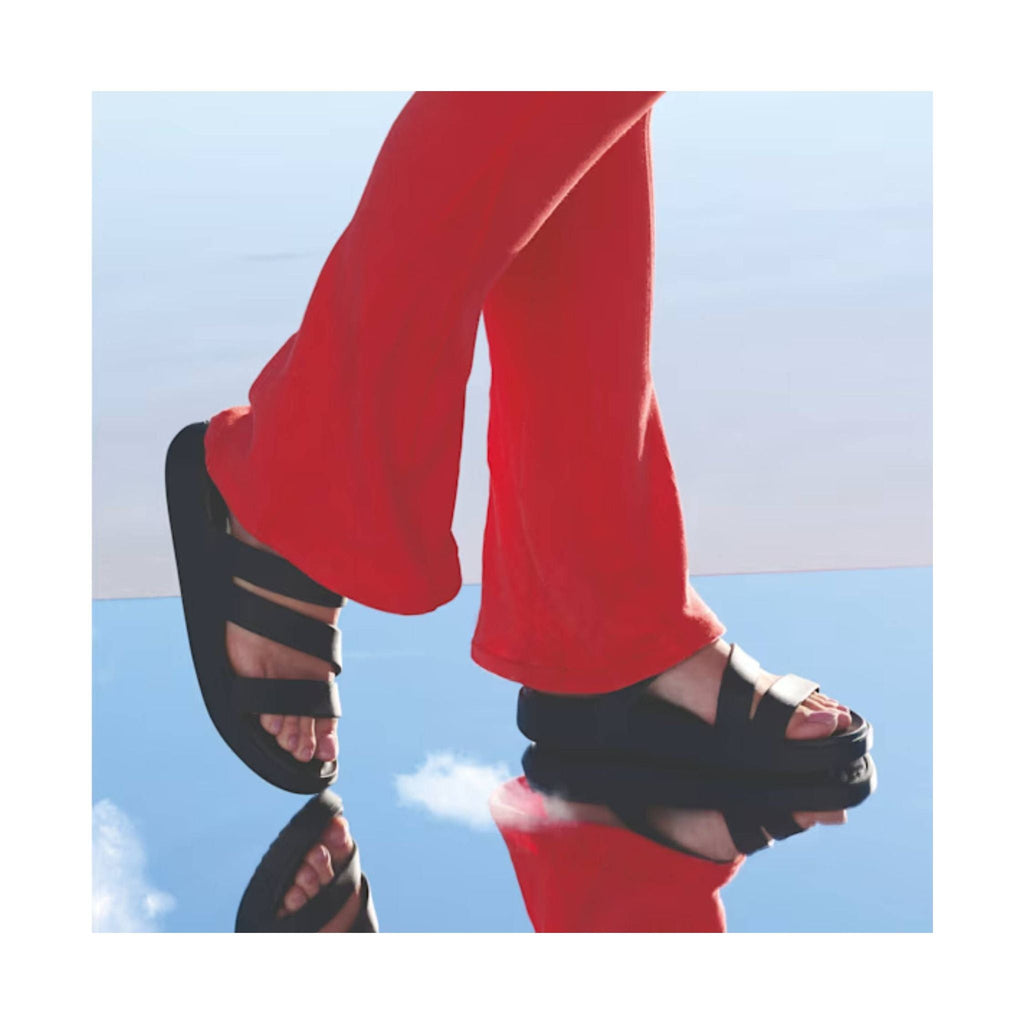 Crocs Women's Getaway Strappy Sandals - Black - Lenny's Shoe & Apparel