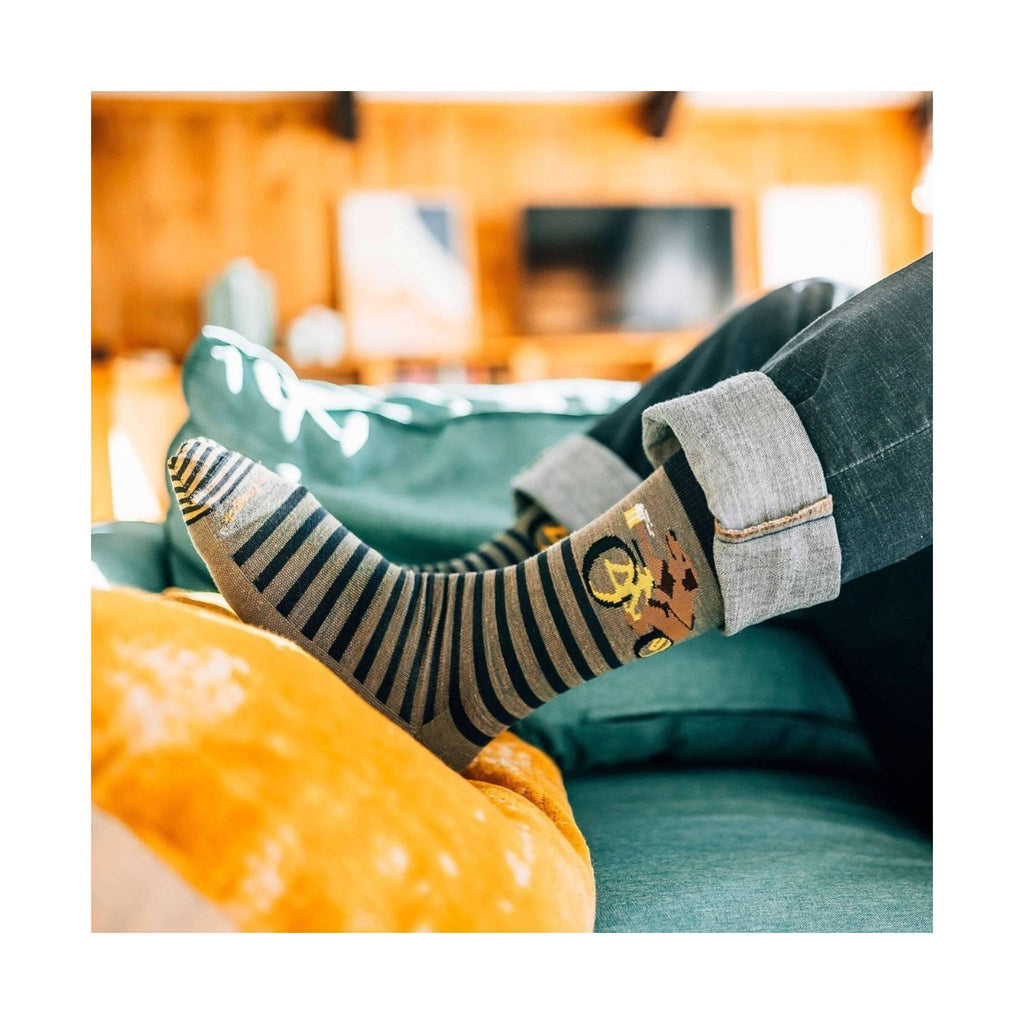 Darn Tough Vermont Men's Animal Haus Lightweight Lifestyle Sock - Loden - Lenny's Shoe & Apparel