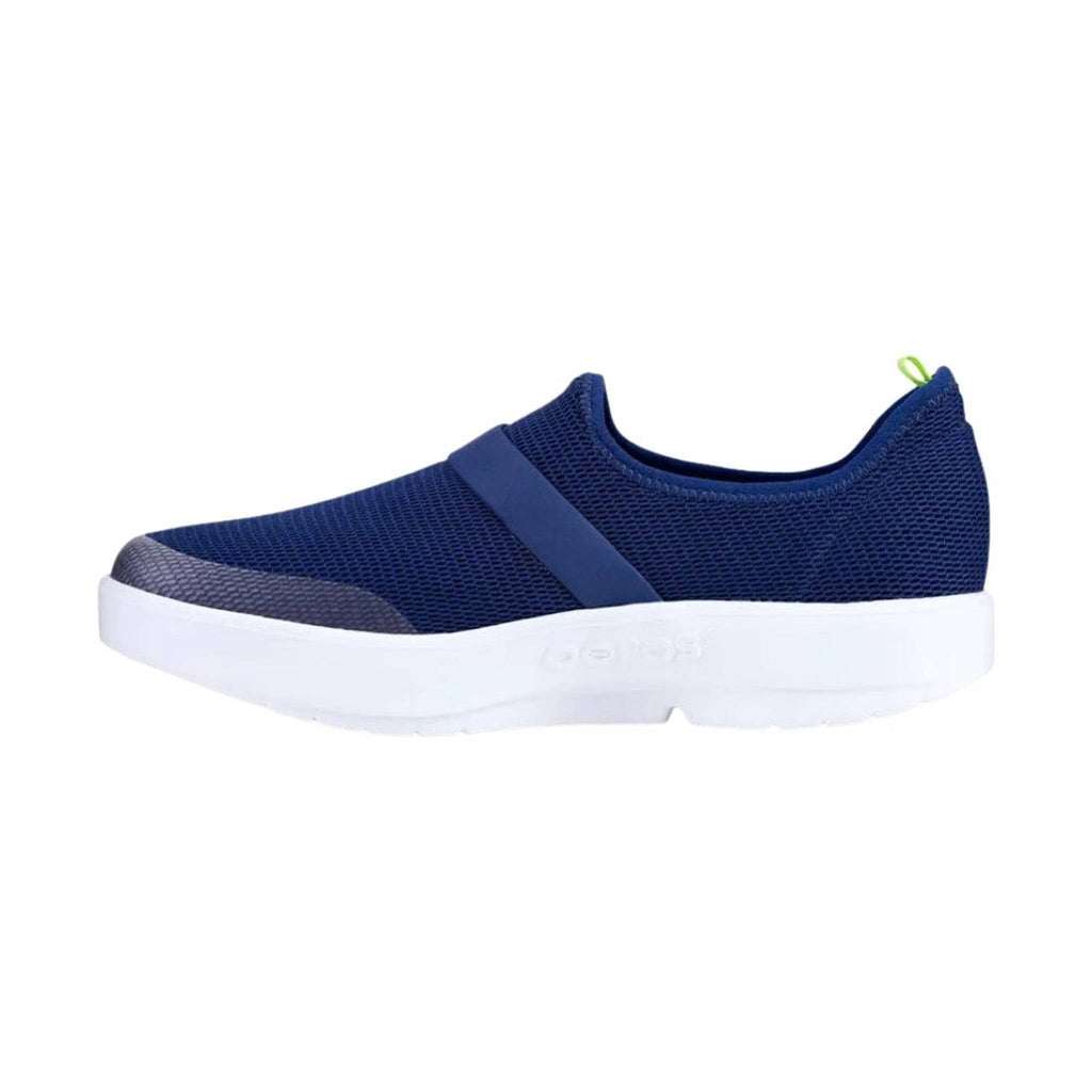OOfos Women's OOmg Low Mesh Shoe - White/Navy - Lenny's Shoe & Apparel